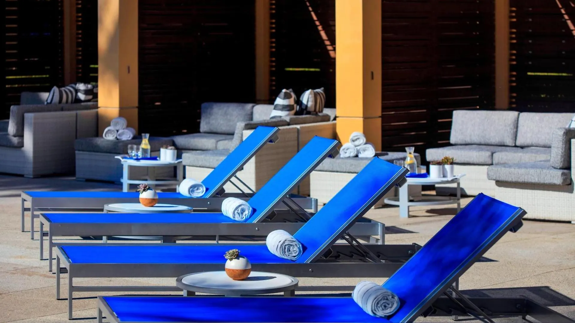 Renaissance Palm Springs Hotel
