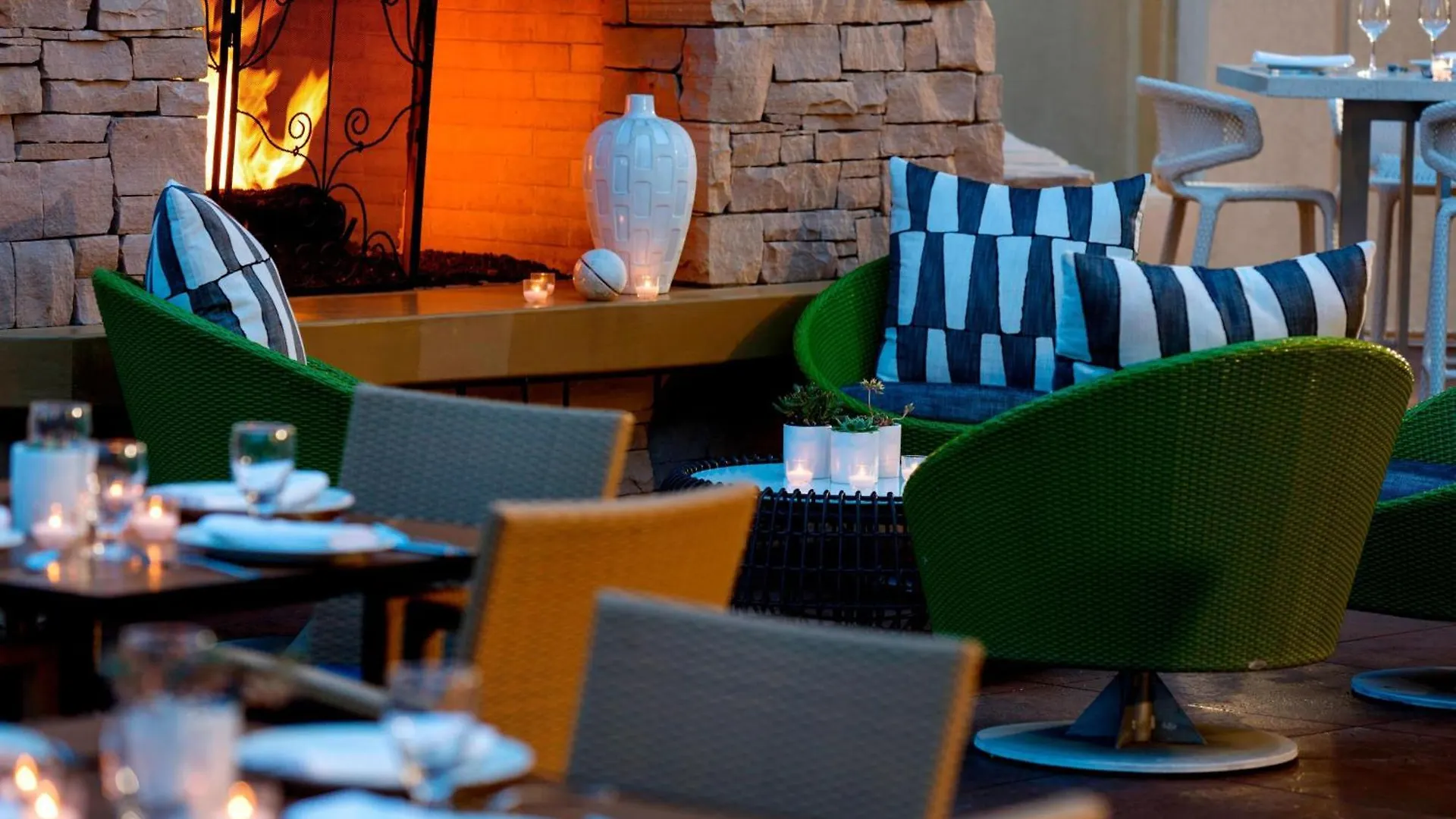 Renaissance Palm Springs Hotel