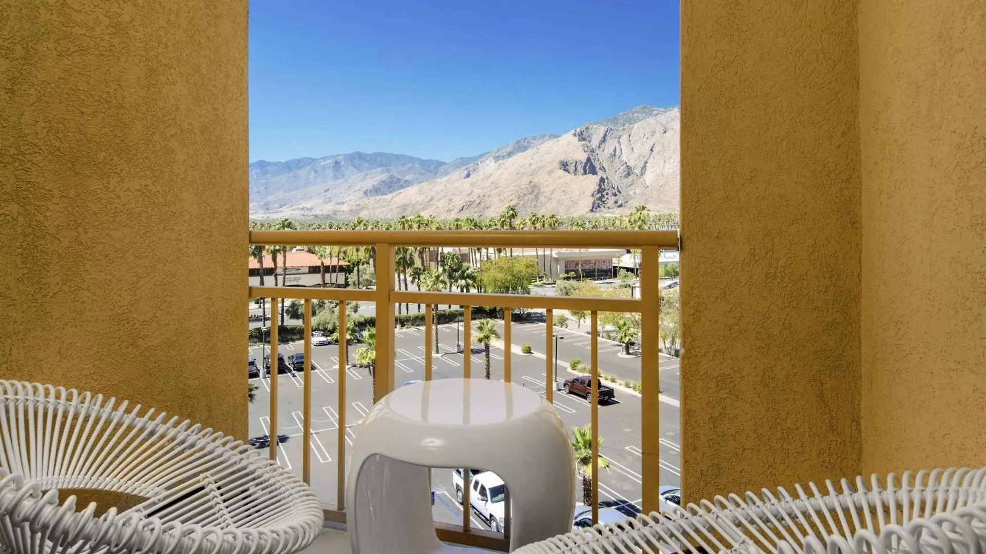 Renaissance Palm Springs Hotel