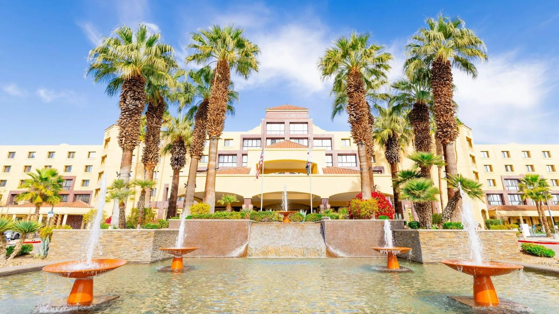 Renaissance Palm Springs Hotel 4*,