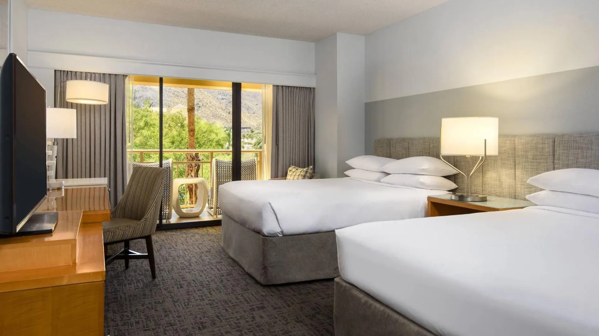 Renaissance Palm Springs Hotel 4*,